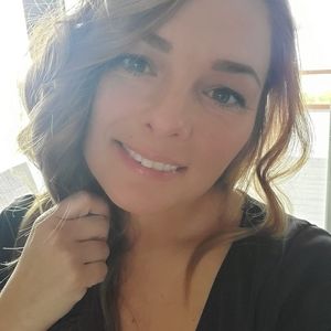 Meet your Posher, Elisa